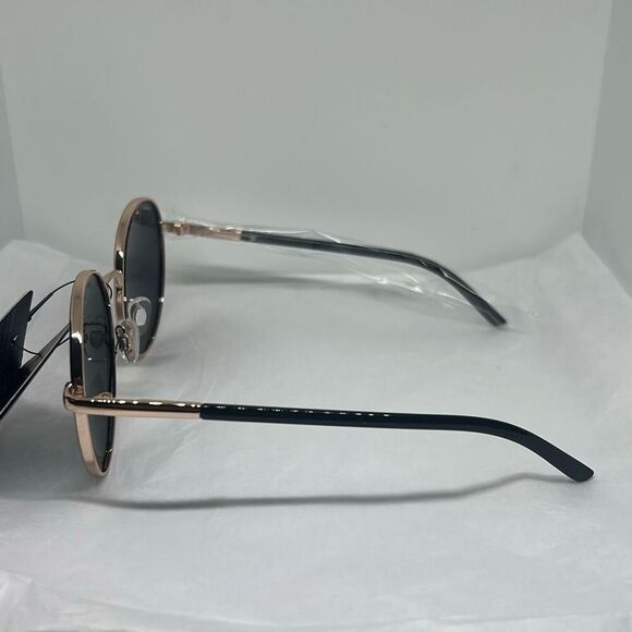 Giselle Polarized Round Sunglasses – Vintage Inspired UV Protection - Picture 2 of 3